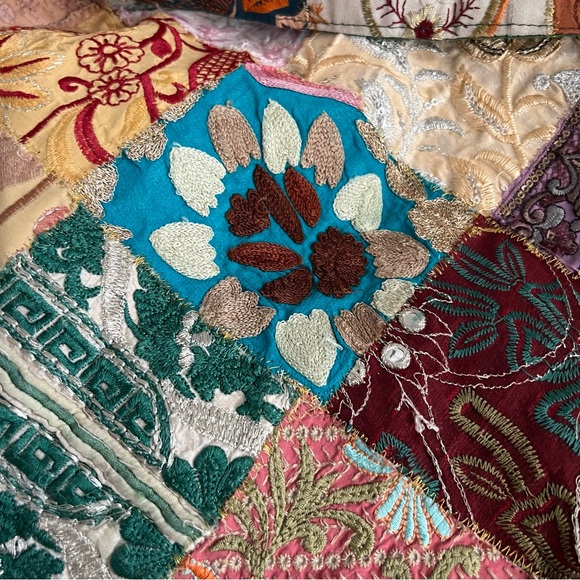 Hand stitched beaded bohemian style crossbody shoulder bag - Picture 6 of 7